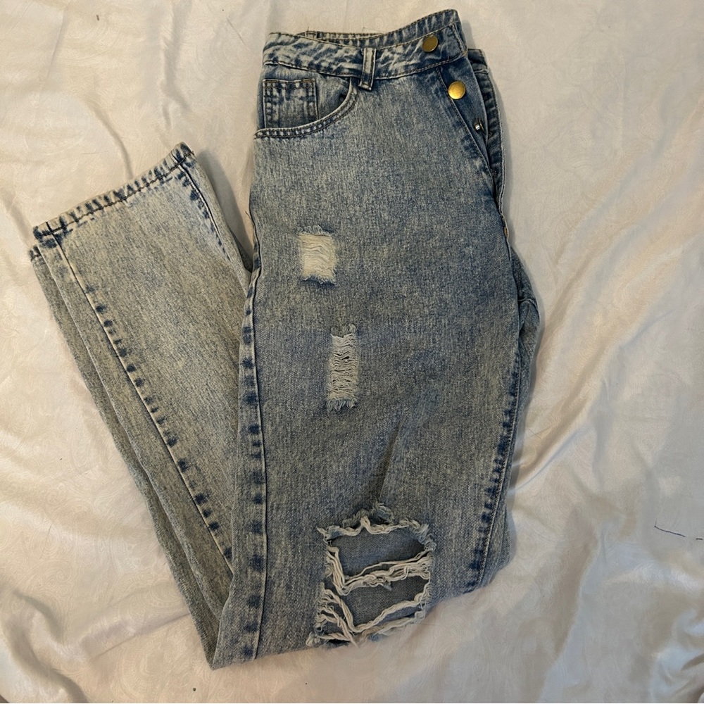 light washed ripped boyfriend jeans ( high rise)
